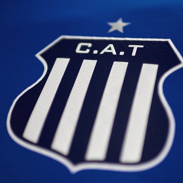 camiseta alternativa 2022